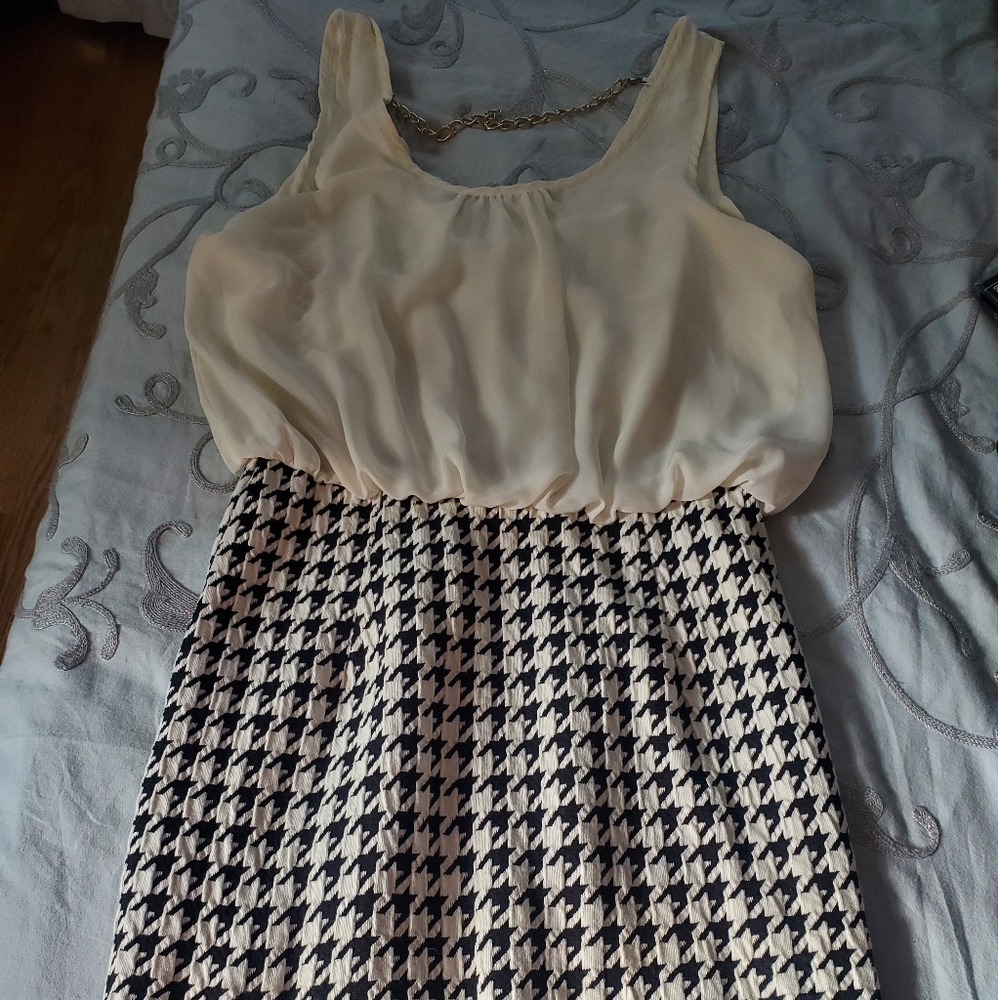 Houndstooth mini dress